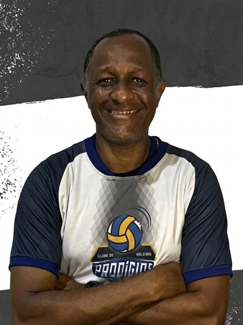 Ácacio Nascimento, responsável técnico do Clube de Voleibol Prodígios